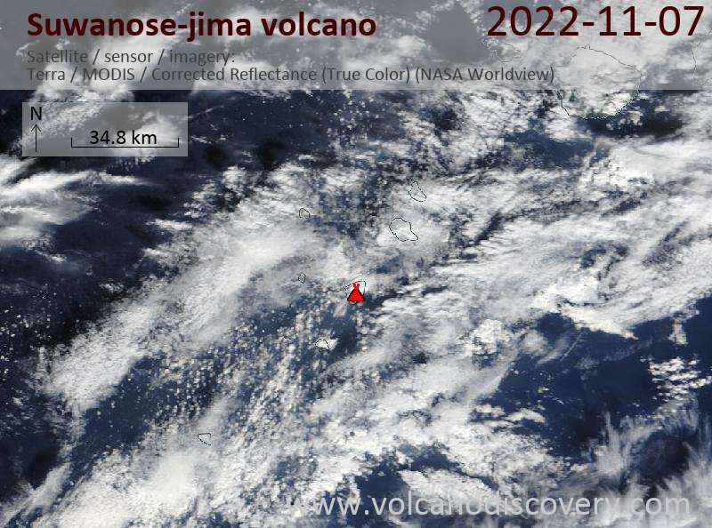 Imagen satelital del volcán Suwanose-jima el 7 de noviembre de 2022