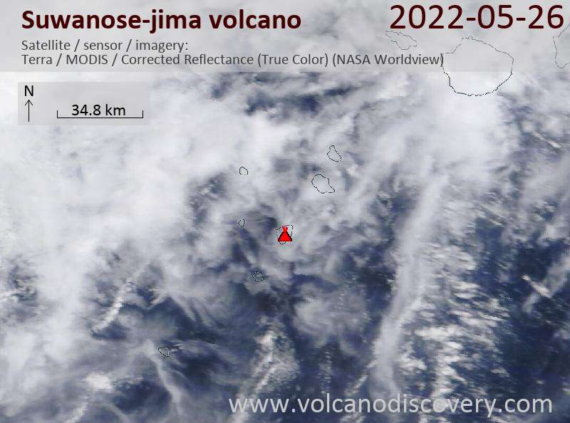 Satellite image of Suwanose-jima volcano on 27 May 2022