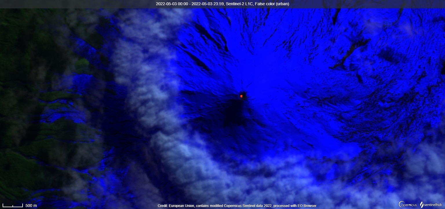 Satellite image of the lava pond within the Villarica volcano summit crater detected on 3 May (image: Sentinel 2)