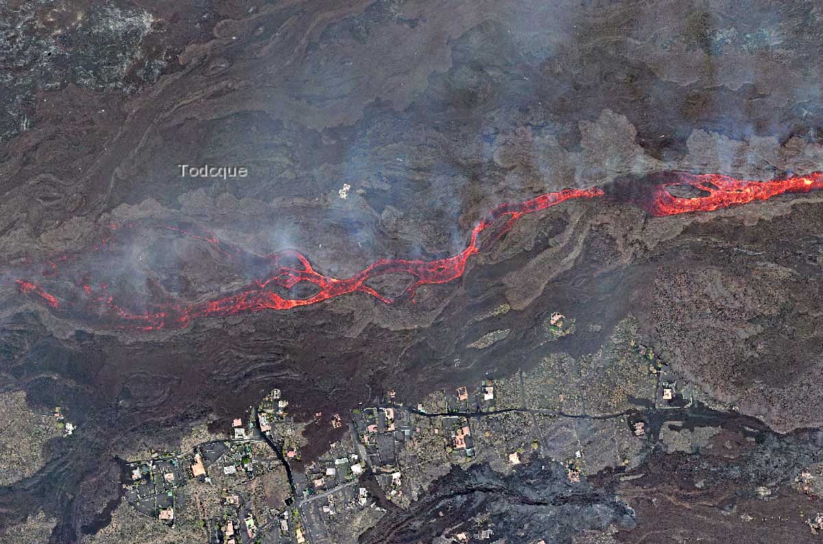 Active lava flows this morning in the area of Todoque (image: Government La Palma via opendatalapalma.es)