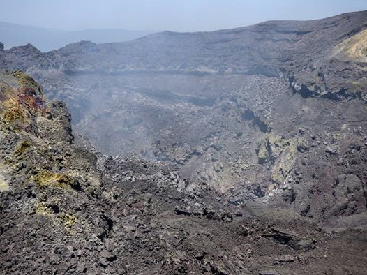 Bocca Nuova with its collapsing crater floor on 13 July 2017 (image: Gio Giusa / facebook)