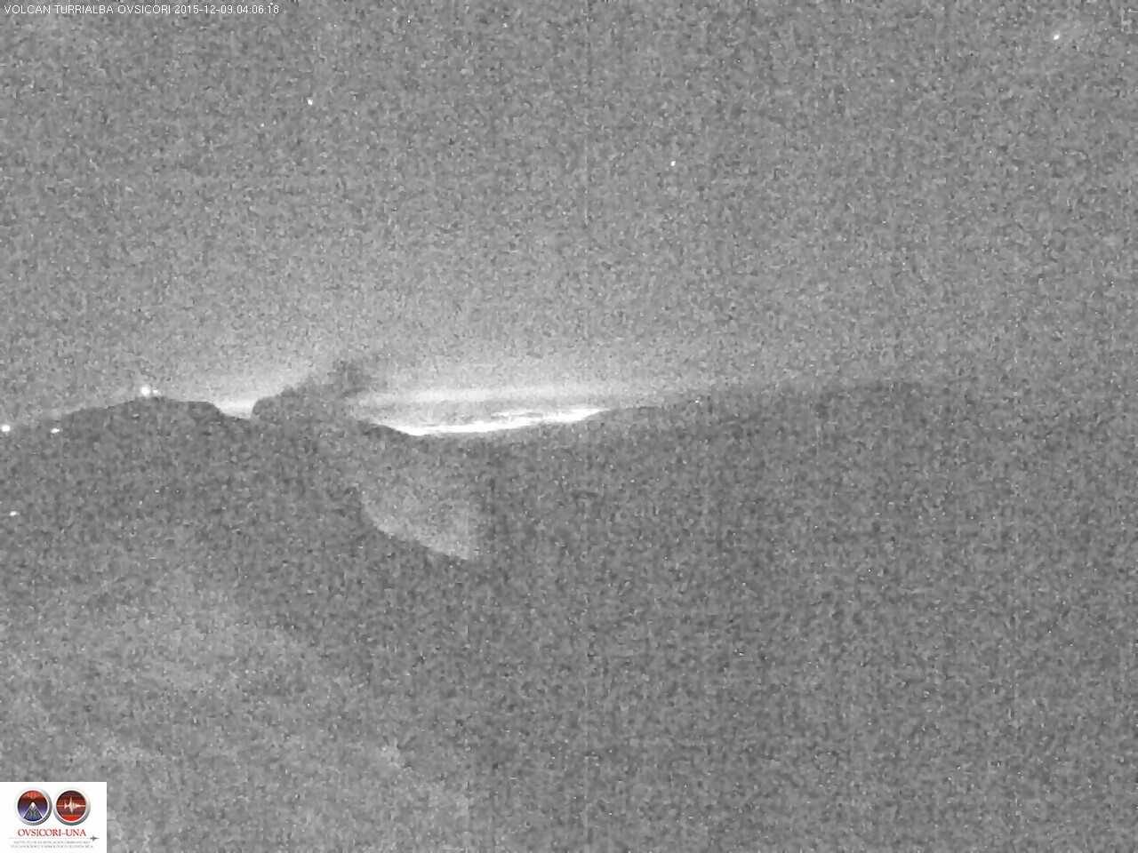 Weak glow at Turrialba's crater this morning