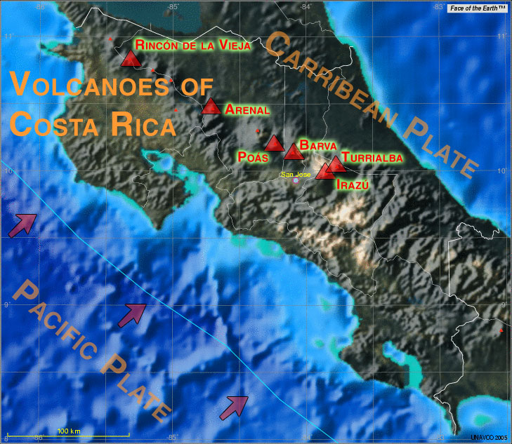 Carte montrant les volcans les plus actifs du Costa Rica et la localisation de la limite de plaque entre la plaque Pacifique qui subducte sous la plaque Caraîbes. (Base de carte réalisée en utilisant Jules Verne UNAVCO map tool featuring Face of the Earth (TM)).