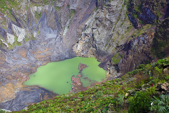 The crater of Irazú volcano in Costa Rica