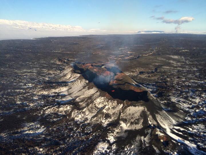 For a TV documentary, Biwak-TV  undertook a flight with helicoptercompany Norðurflug on the 22nd of February and reported that there was nearly no more active lava to be seen at the Hulhraun fissure eruption site apart from some lava spattering from a single vent.