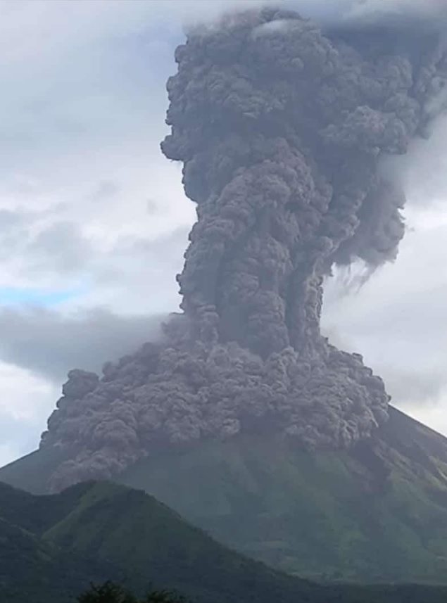 Strong explosion generated massive pumice-and-ash flows yesterday (image: SINAPRED Nicaragua)