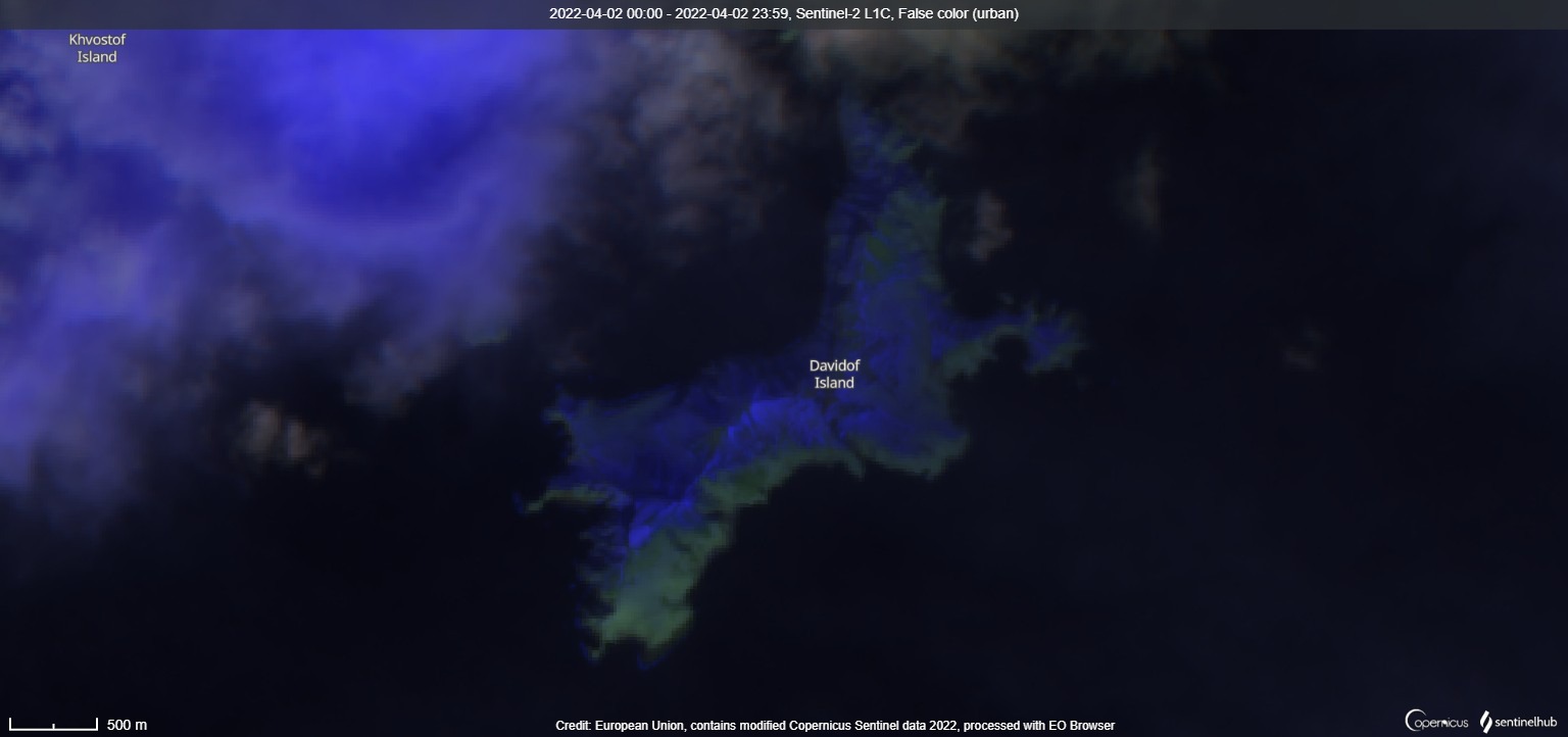 A satellite image of Davidof volcano on 2 Apr (image: Sentinel 2)