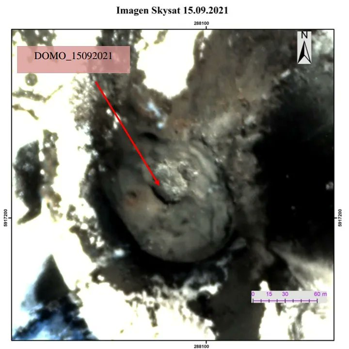 New lava dome at Nicanor crater detected by satellite image from 15 September (image: @volcanologiachl/twitter)