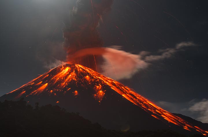 Reventador Volcano Ecuador Vulcanian Explosions Field Report 3 7 Jan Volcanodiscovery