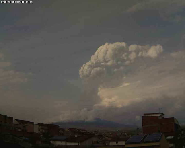 View of the plume from Paterno