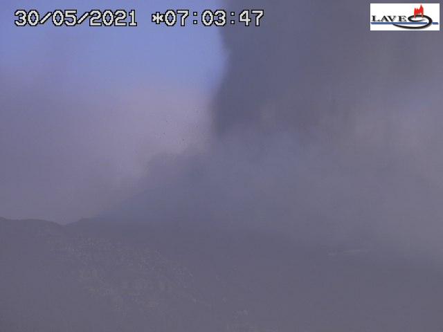 View of Etna's paroxysm in the morning of 30 May 2021 (image: LAVE webcam)