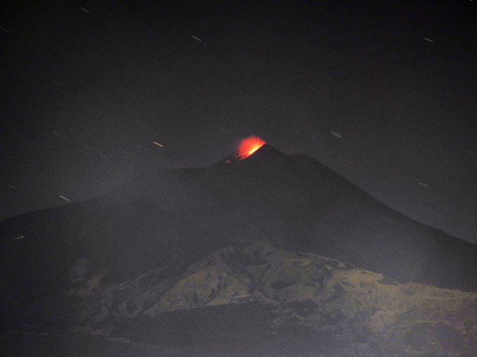 Strombolian explosions from the SE Crater continued last night (image:  Boris Behncke)