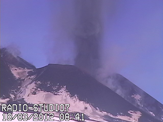 Webcam image showing strong explosive activity at the NSEC