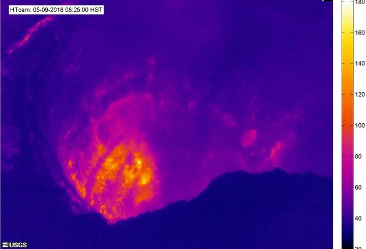 Thermal view of the pit crater where the lava lake used to be, no longer visible as of 10 May morning (image: HVO / USGS)