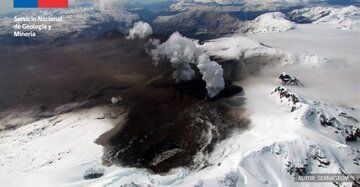 Cerro Hudson volcano as seen from bird eye (image: SERNAGEOMIN)