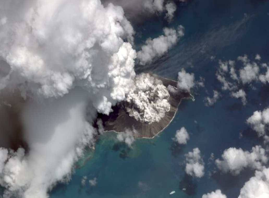 Hunga TongaHunga Ha'apai volcano (Tonga) spectacular footage of