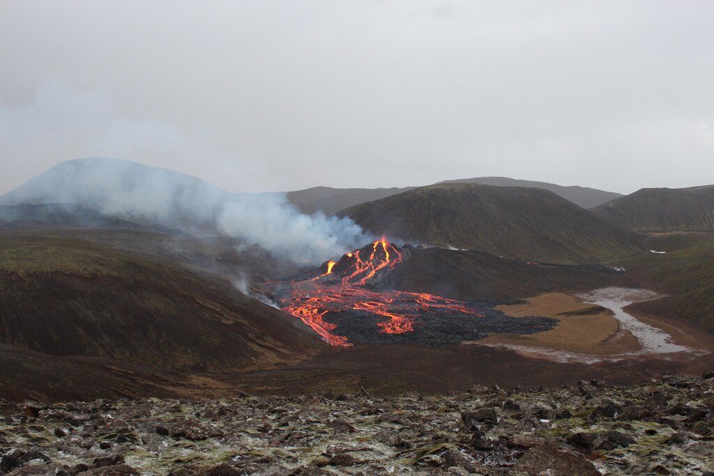 View of the ongoing eruption in Iceland (image: IMO / twitter)