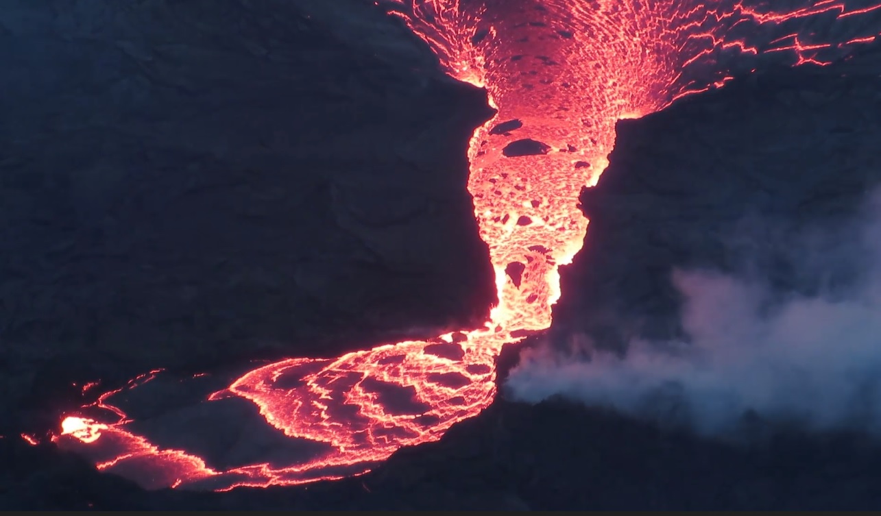 The lava flow within Halemaʻumaʻu crater (image: HVO)