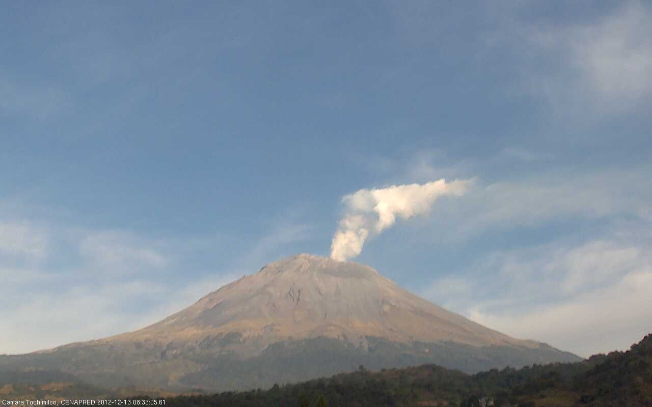 Steaming Popocatépetl on 13 Dec 2012