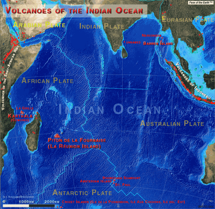 Carte de l'océan Indien, ses plaques tectoniques et ses volcans, (Basemap created UNAVCO Voyager map tool feat. Face of the EarthTM)