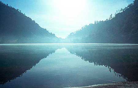 Ranu Kumbolo (lake near Semeru, East-Java)