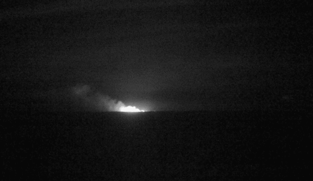 A strong incandescence indicating a new lava flow eruption at Kilauea volcano (image: Jax/X)