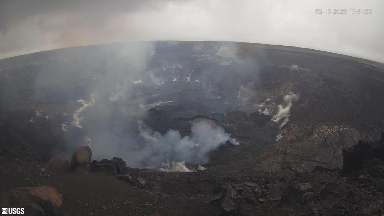 Halemaʻumaʻu crater today (image: HVO)