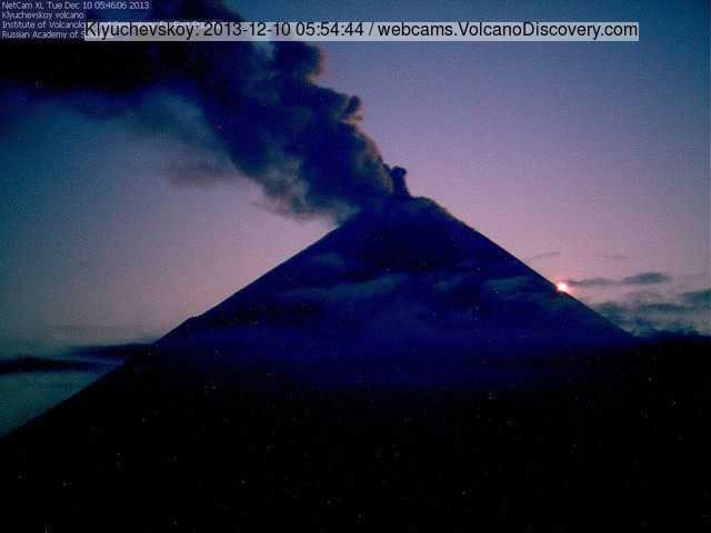 Strong ash emissions from Klyuchevskoy this morning (evening in Kamchatka)