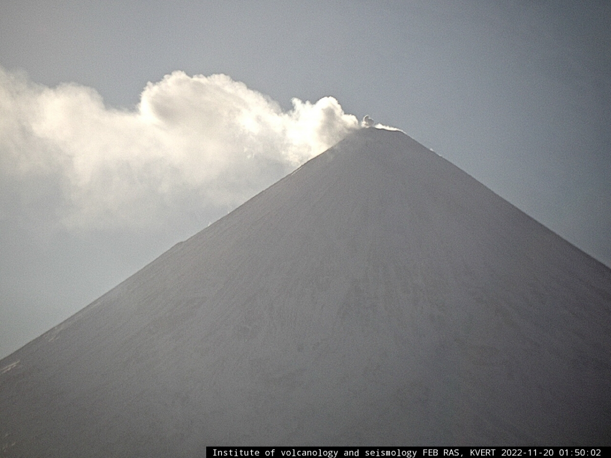 Small ash plume from Klyuchevskoy volcano today (image: KVERT)