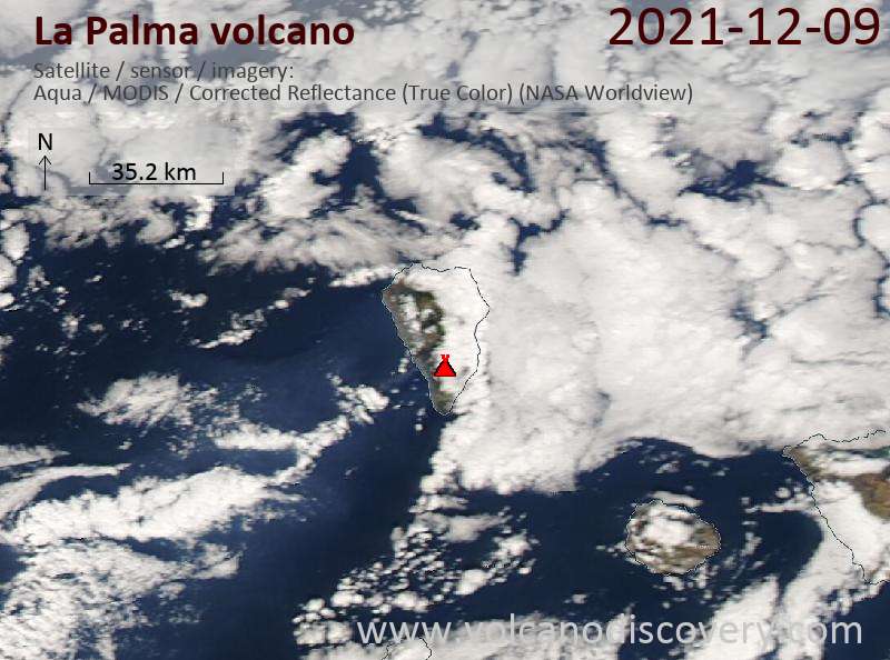 Satellite image of La Palma volcano on 10 Dec 2021