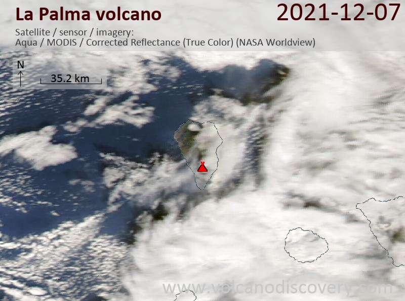 Satellite image of La Palma volcano on  8 Dec 2021