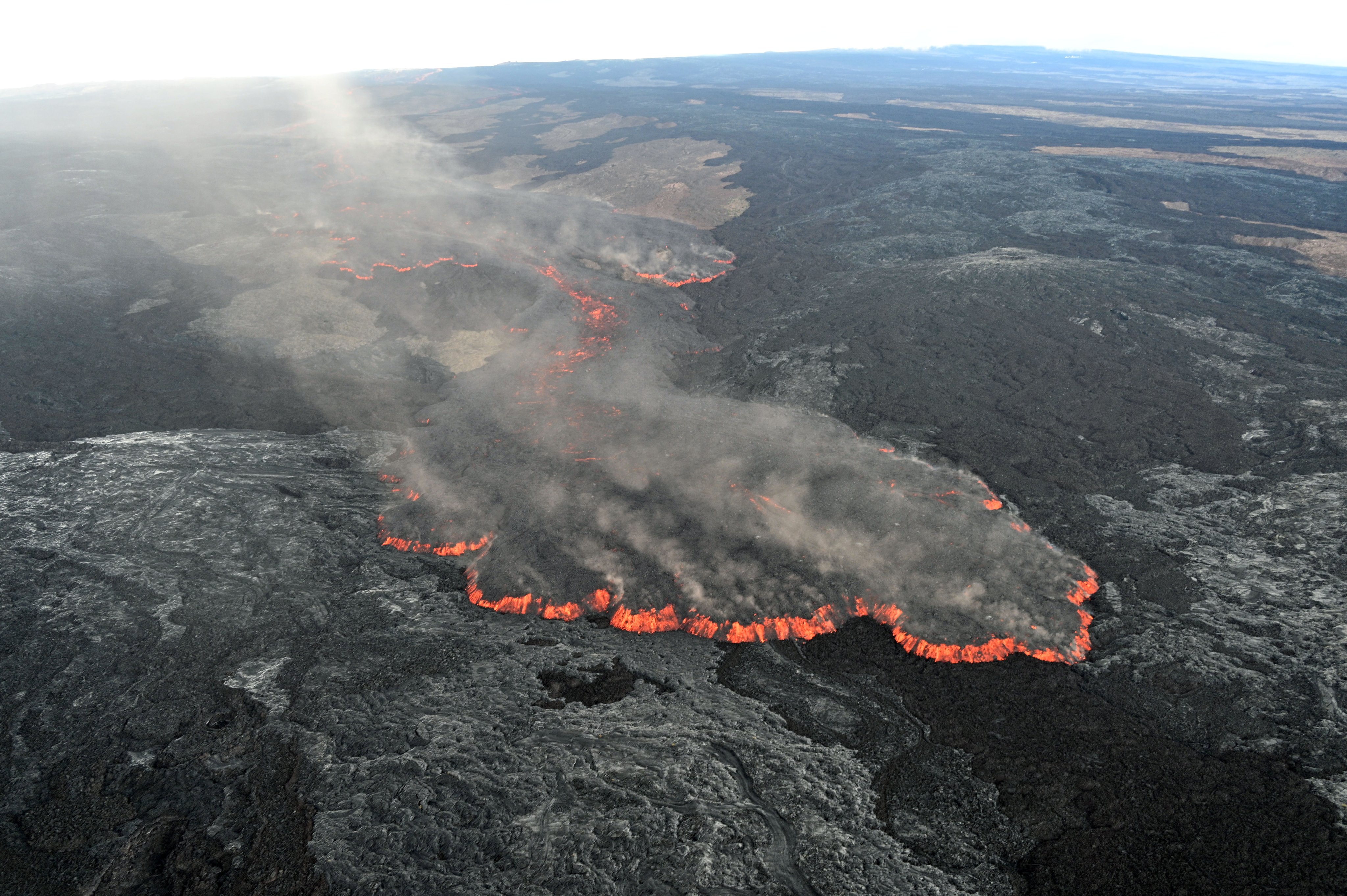 Aerial view of the main lava flow front from Fissure 3 (image: USGS)
