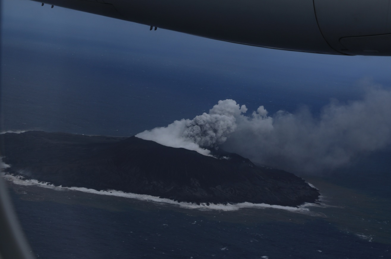 Dense grey ash emissions from Nishinoshima volcano on 25 Jan (image: JCG)