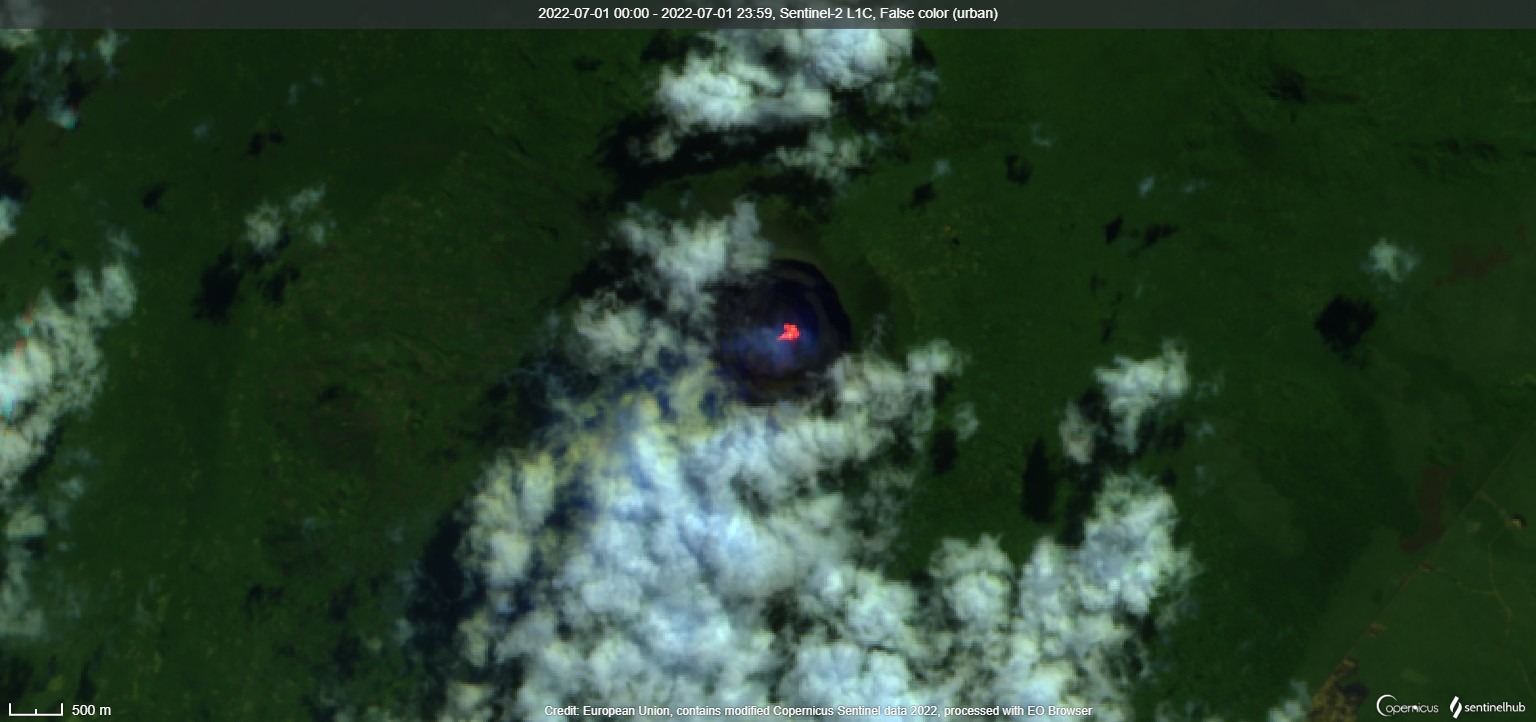 Clear view into the lava lake within the Nyiragongo's crater captured on 1 July (image: Sentinel 2)