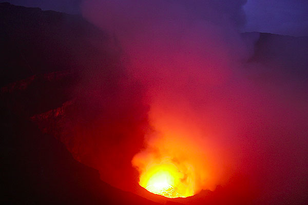The lava lake in twilight