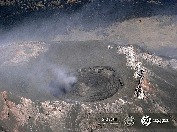 Popocatépetl's active dome filling the inner crater as seen on 27 Jan 2016 (image: CENAPRED)