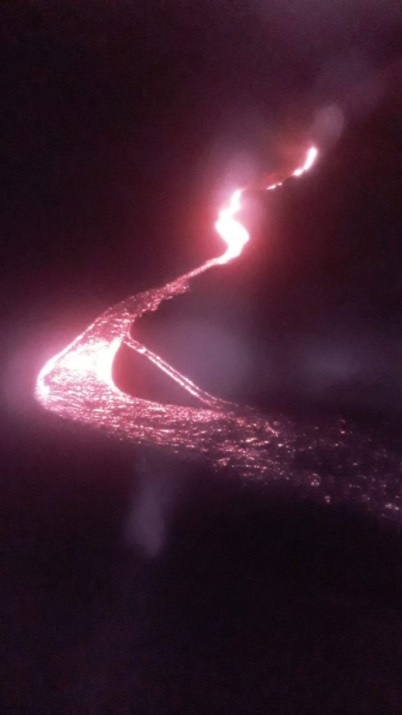 The lava flow emitted from the NW eruptive fissure vent on 11 May (image: INSIVUMEH)