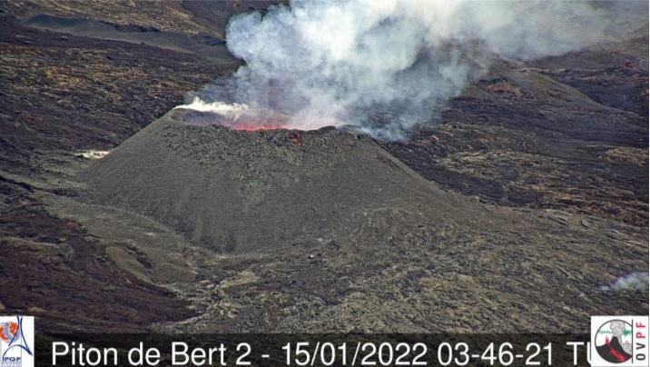 Lava fountains are no longer active today (image: OVPF)