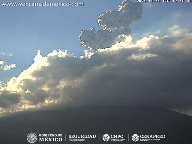 A dense and dark ash column erupted from Popocatépetl volcano today (image: CENAPRED)