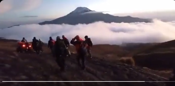 Screenshot from the video of rescue mission (image: @RuidoEnLaRed)