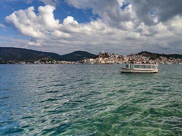 The sea between Peloponnese and Poros island. (c) Tobias Schorr