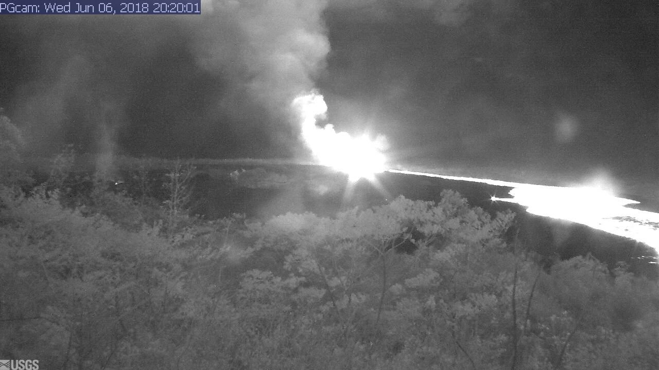 Lava fountaining and active flow to the NE from fissure #8 at Kilauea's lower east rift zone this morning (night in Hawaii)