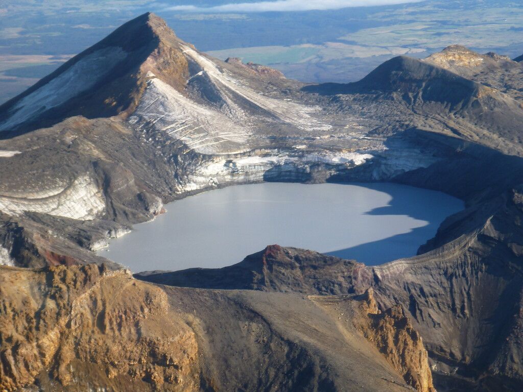 Mt Ruapehu's Crater Lake (Te Wai ā-moe) (image: GNS)