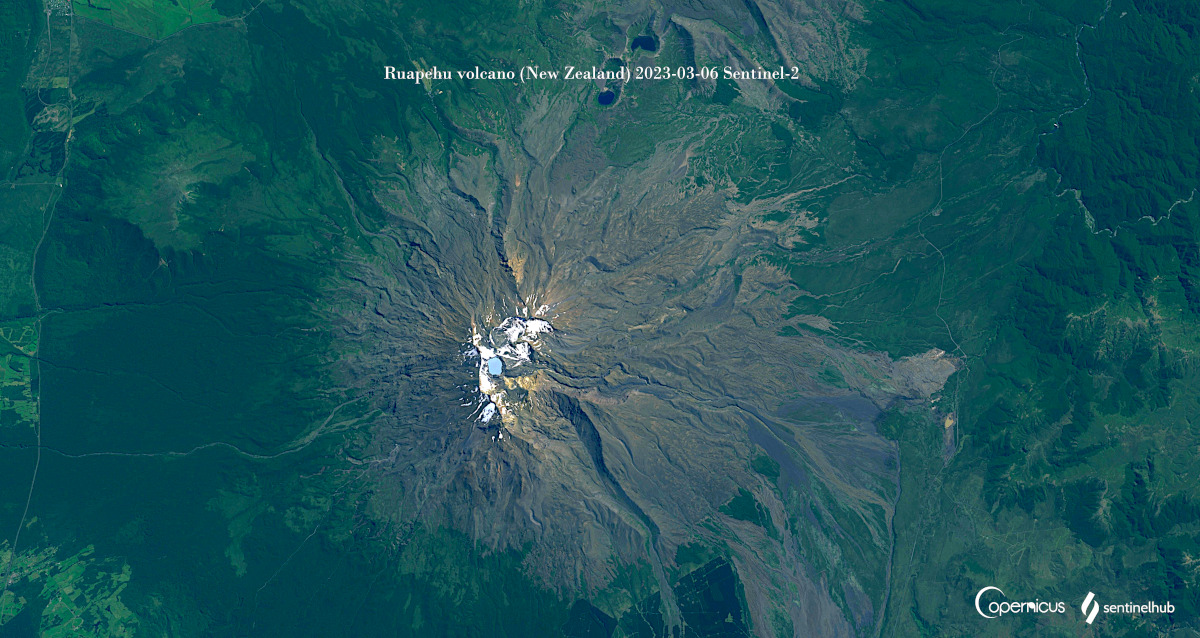 Ruapehu volcano as seen from space on 6 March (image: Sentinel-2)