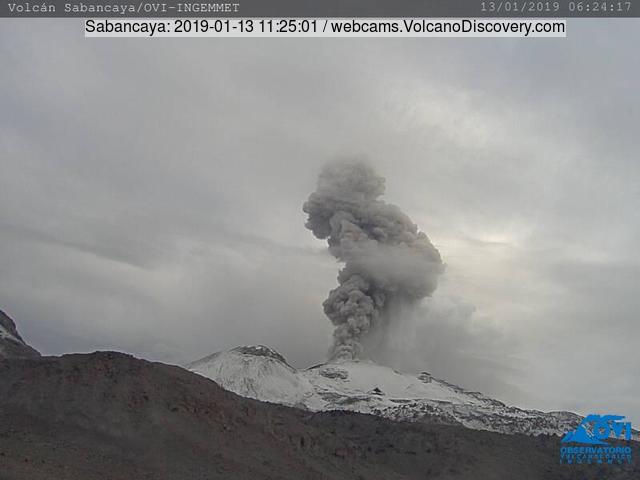 Explosion at Sabancaya volcano on 13 Jan 2019 (image: OVS / IGP)