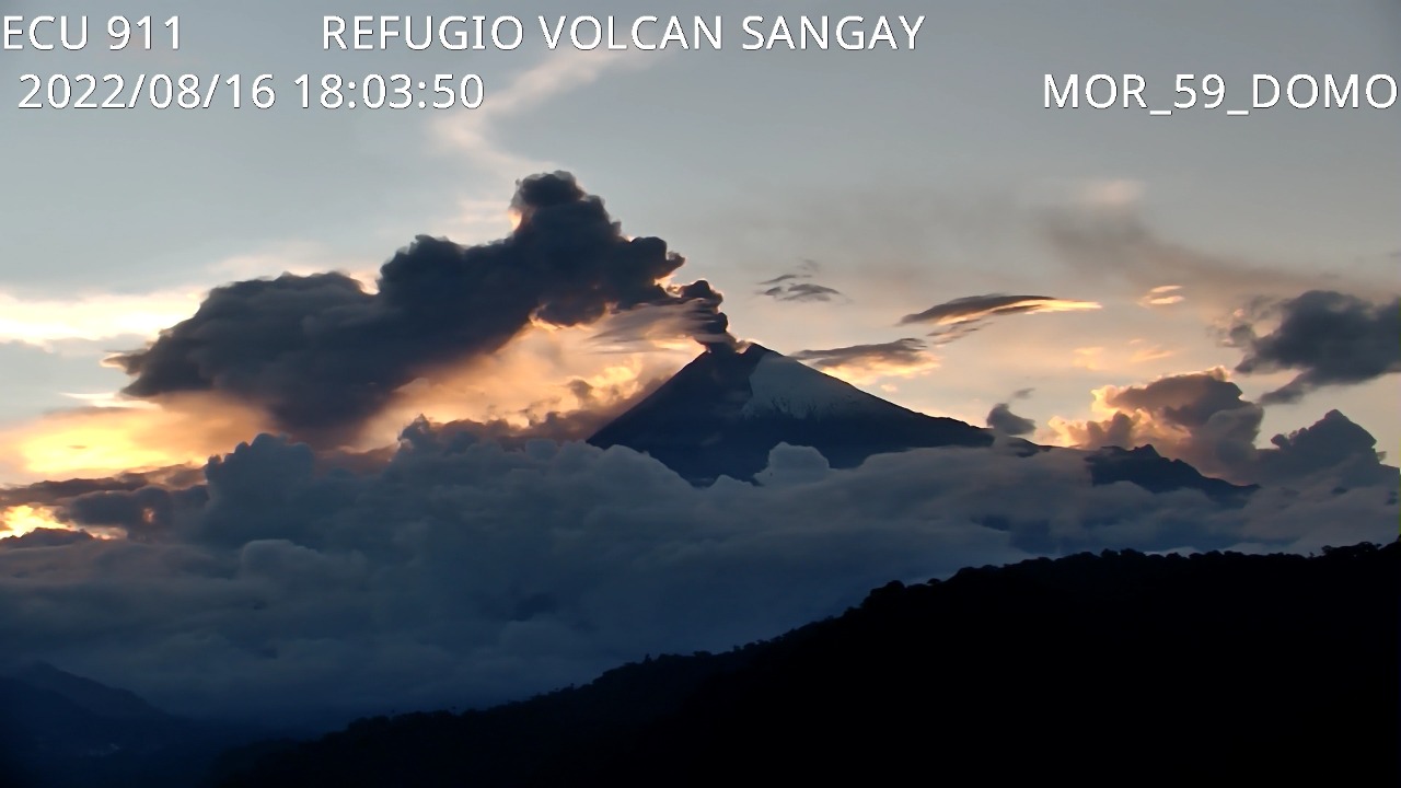 Ash emissions from Sangay volcano on 16 Aug (image: IGEPN)