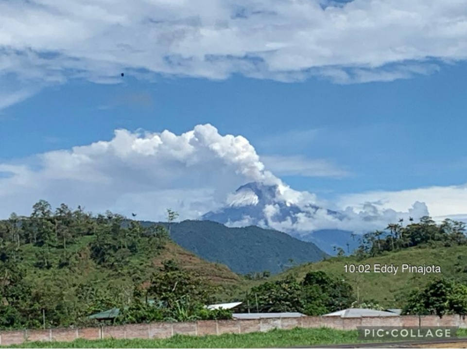 Gas emissions from Sangay volcano as seen from Macas village (image: IGEPN)