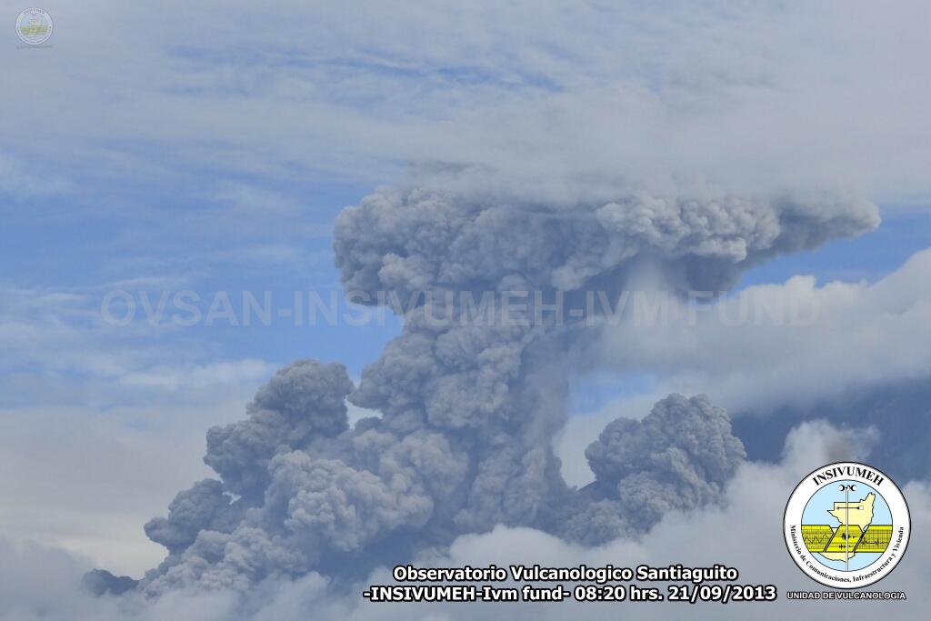 Explosion and pyroclastic flows from Santiaguito yesterday morning (INSIVUMEH)
