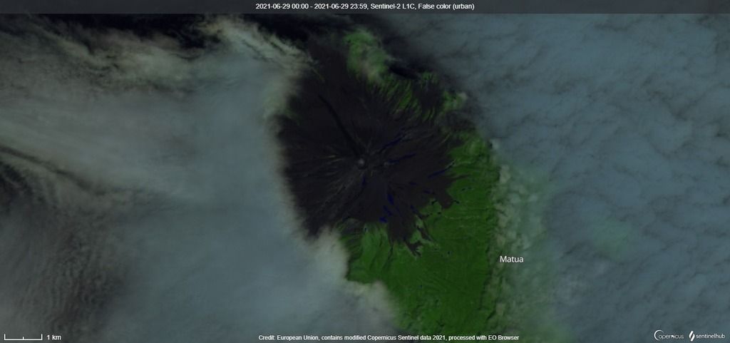 Satellite image of Sarychev Peak on 29 June, day before the eruption (image: Sentinel 2)