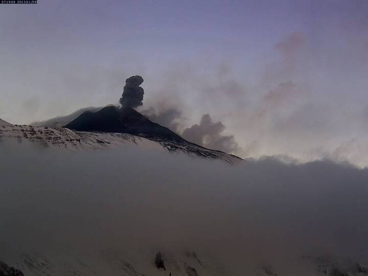 Strombolian explosion from Etna's New SE crater